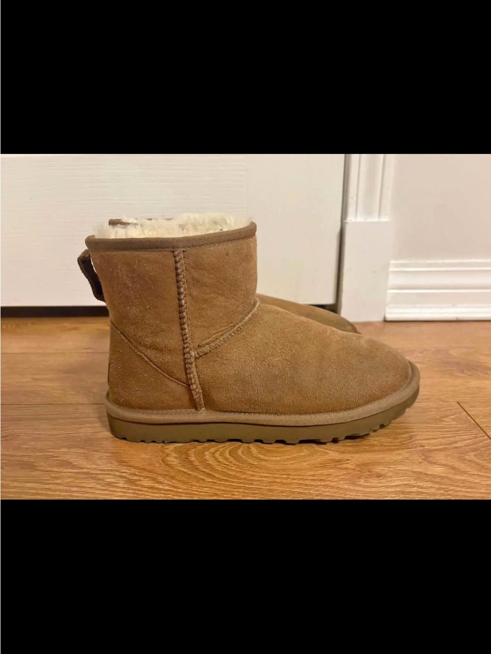 UGG mini size 7